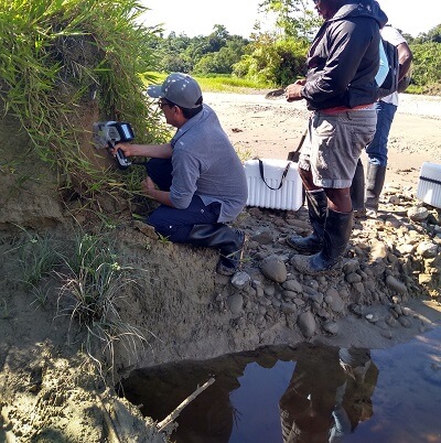 Monitoreo comunitario agua suelo sedimentos río Atrato minería Colombia 2021 2022